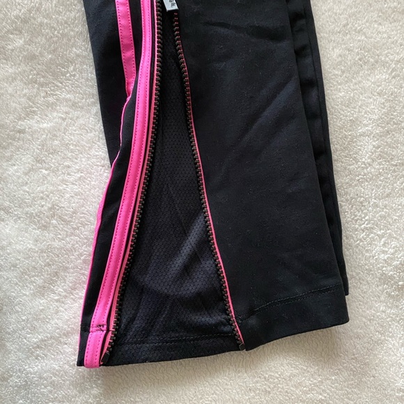2 Bebe/ PH8 and Bebe sport workout pants. 2 items - Picture 10 of 13